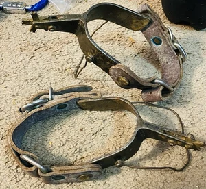 ANTICHI SPERONI VINTAGE Bob Blackwood con cinghie in pelle - Foto 1 di 7