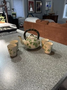 Vintage Porcelain Shamrock Pattern Teapot Japan - Picture 1 of 5