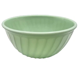 Vintage Fire King Jadeite Glass Swirl 9" Mixing Bowl - Picture 1 of 11