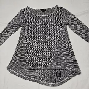 A. Byer Women's Long Sleeve Gray Black Checkered Sweater Knitted Top Size M - Picture 1 of 9
