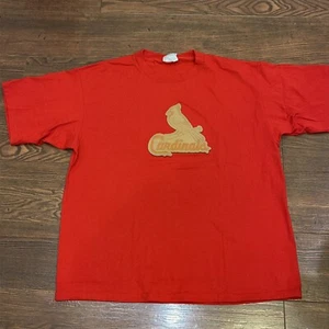 VTG St. Louis Cardinals T-Shirt Mens XL Lee Sport Faux Leather Patch 3D Red 2002 - Picture 1 of 7