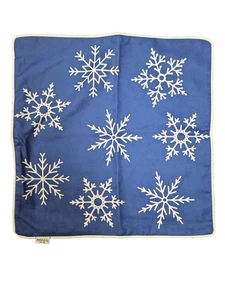 Mike & Co. Festlicher Deko Überwurf Schneeflocke Kissenhülle  - Bild 1 von 6