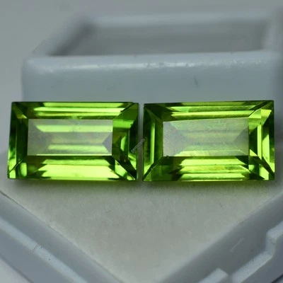 Natural Emerald Cut 16.08 Ct Rare Green Peridot Loose Gemstone Pair CERTIFIED - Image 1 of 4