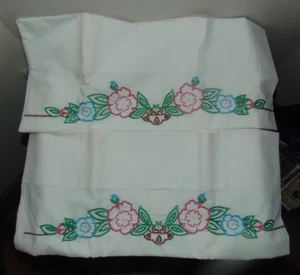 Embroidered Cotton Pillowcase Set Vintage Standard Size Floral Percale - Picture 1 of 1