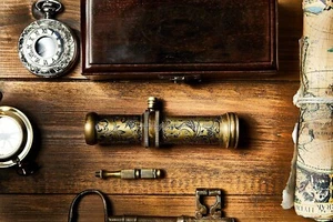 Handmade Brass Kaleidoscope with Wooden Box Vintage Look Kaleidoscope - Picture 1 of 9