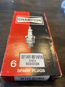 RF14Y Champion Spark Plugs - Box of 6 - NEW Old Stock NOS - Made in USA Vintage - Picture 1 of 3