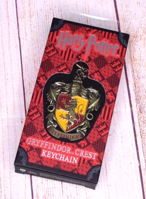 Harry Potter Gryffindor Crest Keychain The Noble Collection NEW NIB - Image 1 of 4