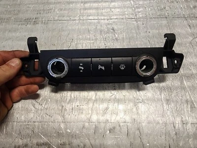 07-13 CHEVROLET SILVERADO 3500 INTERRUPTOR DE TABLERO ASISTENCIA DE ESTACIONAMIENTO, PEDALES Y LIMPIAPARABRISAS Foto 1 de 4