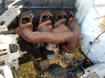 Nissan Navara 7/97 D22 QD32 TD27 Diesel Exhaust Manifold  - image 1 of 4