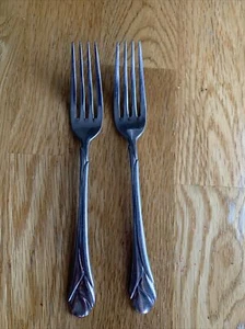 2 Dinner Forks Mikasa Sweet Pea 8/18 Stainless Steel (more) - Picture 1 of 4