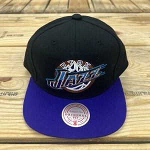 Mitchell & Ness Utah Jazz Core Basic HWC Negro/Púrpura Ajustable Snapback Sombrero - Imagen 1 de 5