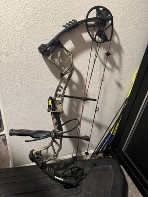 BLACKOUT INTRIGUE XS Compound Bow with Camouflage Design and Stabilizer - Image 1 of 4