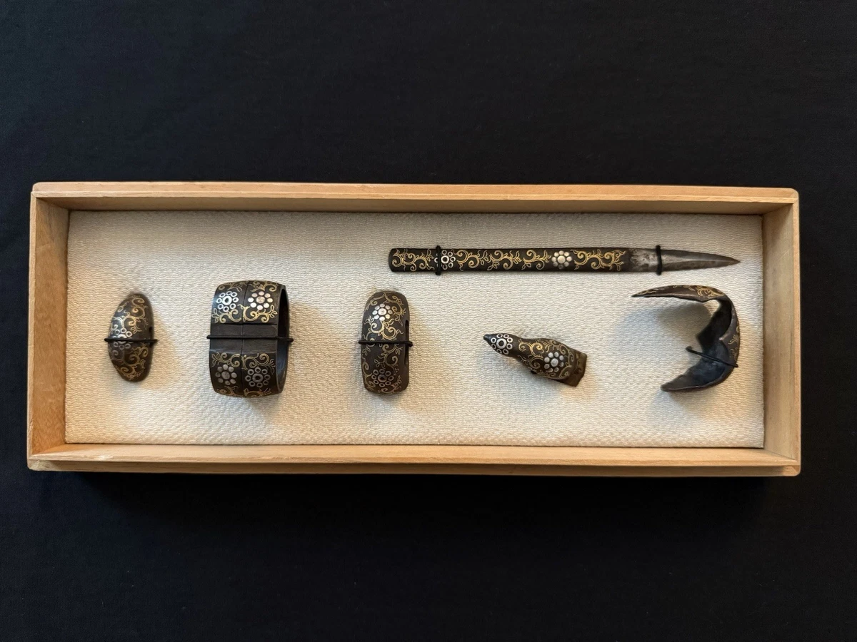 時代　金銀象嵌入　鍔　重さ96.0g    東金6-0215ア③ 時代金銀象嵌入鍔重さ96.0g 東金6-0215ア③