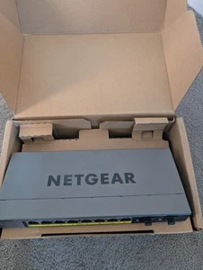 NETGEAR GS110TP-300EUS (v3) ProSafe 8-Port Gigabit Ethernet Smart Switch SFP - Picture 1 of 3