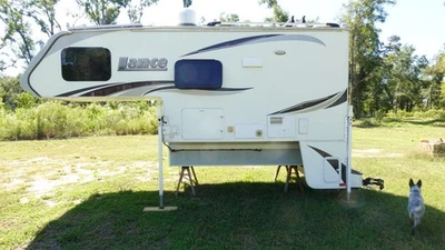 2019 Lance Truck Camper 995 19' Truck Camper C79179442 - Image 1 of 4