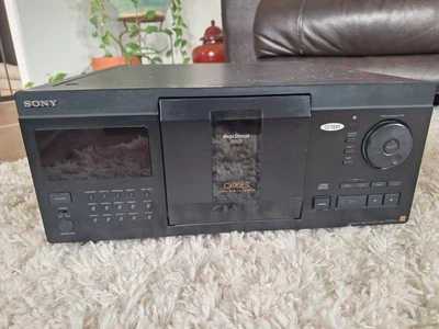 Sony ES CDP-CX90ES Mega Storage 200 CD Changer Tested - Image 1 of 4