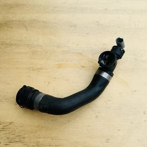 Genuine Mercedes OEM C200 M264 coolant hose water A2055013301 - Picture 1 of 4