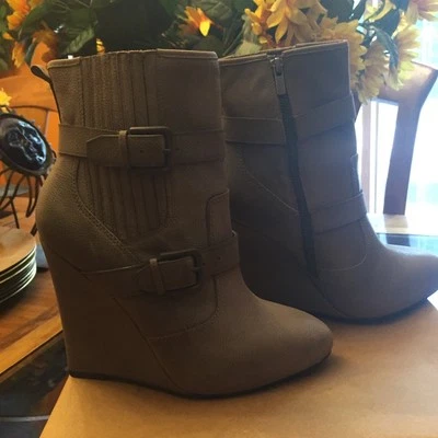 Joie booties - Image 1 of 4