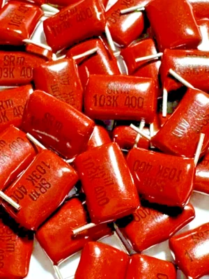 25 X - .01uf @ 400V (10%) - металлизированный полиэстер пленка аудио/тон конденсатор # 184 М - Изображение 1 из 4