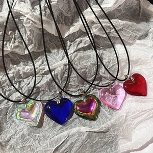 Trendige Y2K rote Herz Halskette für Damen - großes Glas Herz Choker Schmuck - Bild 1 von 17