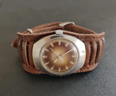 Reloj Pulsera Mecánico Soviético 17 Joyas Poljot 2609 1MChZ Servido URSS Años 80 Foto 1 de 4