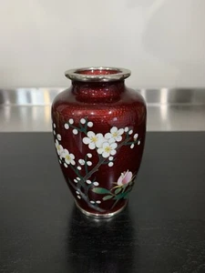 Japanese Sato Red Ginbari Cloisonné Vase , Bamboo Cherry Blossom 4” - Picture 1 of 6