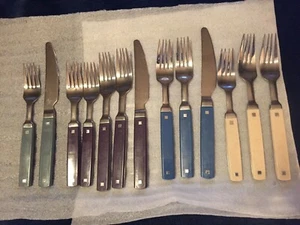 Retro Besteck mit zwei Nieten.   - Bild 1 von 6