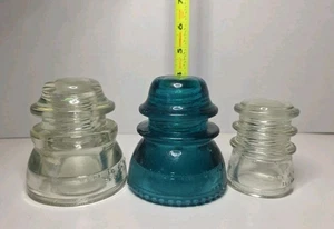 Lot of 3 Vintage Hemingray Glass Insulators – Clear & Aqua Blue USA Made Retro - Picture 1 of 15