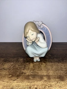Lladro School girl Alphabet Vowel O Olivia 5148 Figurine Glossy Mint RARE - Picture 1 of 8
