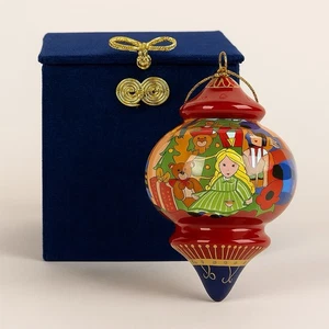 Pier 1 Imports Le Bien 2003 árbol y juguetes pintado a mano interior adorno de Navidad - Imagen 1 de 11