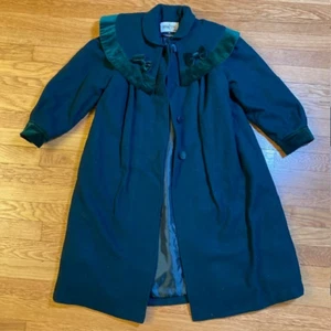 Braetan Kids Size 8 Dark Green Wool with Velvet Trim Winter Pea Coat Adorable - Picture 1 of 7