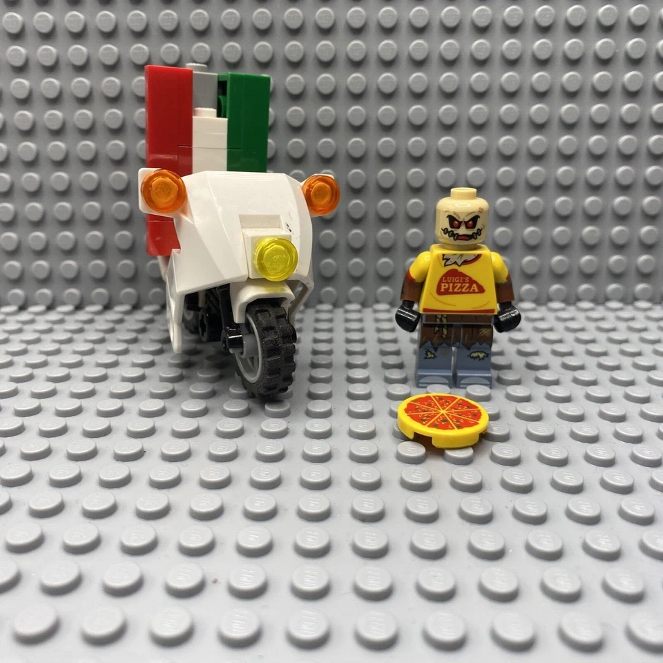 LEGO Replacement pieces Lego Batman Scarecrow Pizza Delivery From Set 70910 Foto 1 de 4