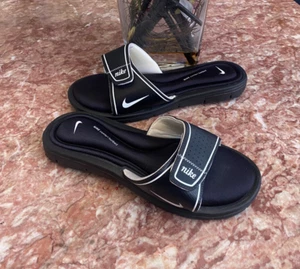 Nike Comfort Footbed Black White Slide Sandals 360883-011 Size 10 EUC! $60 - Picture 1 of 9