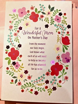 DAYSPRING For a Wonderful Mom on Mother’s Day Greeting Card with Envelope