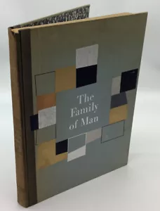 The Family of Man Museum of modern art simon and schuster 1955 Edition Photos - Foto 1 di 12