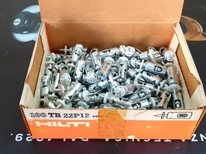 CHIODI UNIVERSALI PER ACCIAIO/CALCESTRUZZO TB 22P12 LUNGHEZ. 12 HILTI 44606 - Picture 1 of 3