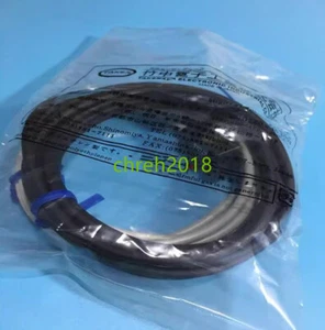 1 PCS NEW TAKEX Photoelectric switch sensor GS-T2CRDS(GS-TR2CRDS GS-TL2CRS) - Picture 1 of 3