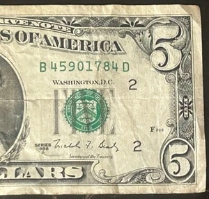 (VINTAGE!) $5 Old Vintage Small Head New York Currency B45901784D Series 1988A - Picture 1 of 3