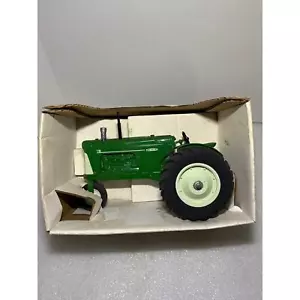 Vintage SpecCast Oliver 770 Tricycle Tractor, Limited Edition, Diecast 1/16 - Picture 1 of 9