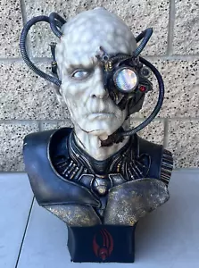 Michael Westmore's Alienes of Star Trek Signature Series Borg Bust Prop Replica - Picture 1 of 17