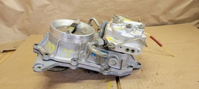 1986-1993 Mercedes W201 190E 260E 300E 300SE Fuel Distributor 0438101012 - Image 1 of 4