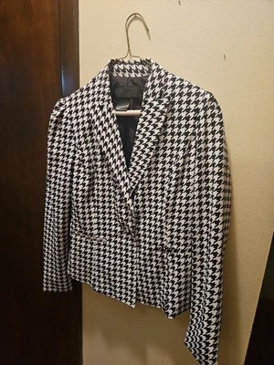 Chaqueta Kardashian Colección Pequeña Foto 1 de 4