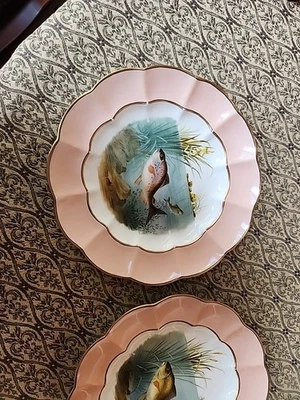 Lote De 2 Platos De Pescado De Colección Pintados A Mano 9" Marcados 7026 Foto 1 de 4