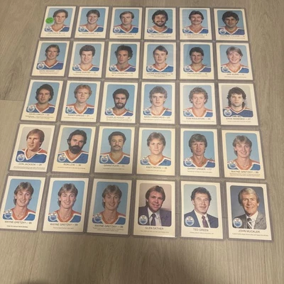 1982–1983 Edmonton Oilers red rooster card set. 30 Cards, 4 Gretzky Per Set Foto 1 de 4