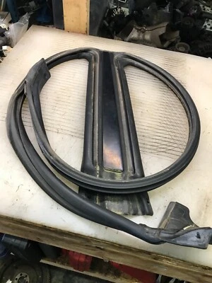 2002-2006 Subaru Impreza WRX пассажирский внешний стойка двери отделки уплотнение универсал - Изображение 1 из 4