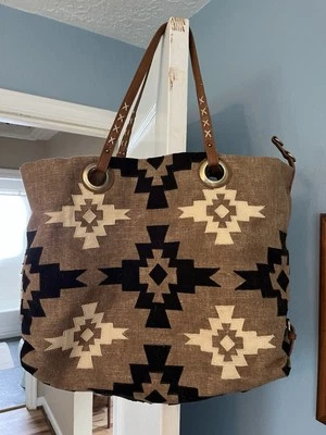 Bolso Hobo Grande Lucky Brand Patrón Suroeste Tonos Tierra Foto 1 de 4