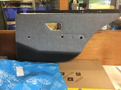 Genuine Peugeot 405 saloon sedan mk1 1988-1992  right rear door card 9398H3 — 第 1/4 张图片