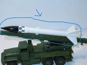 dinky toys, 1 X missile fusée pour camion HONEST JOHN militaire - Imagen 1 de 2