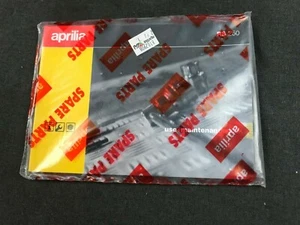NEW GENUINE APRILIA RS250 "USE & MAINTENANCE" BOOK AP8102908 AUSTRALIAN EDITION - Picture 1 of 3