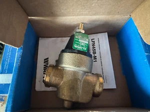 Válvula reductora de presión de agua sin plomo de 3/4 pulgadas de vatios FPT x FPT, ajuste 25-75 psi - Imagen 1 de 2